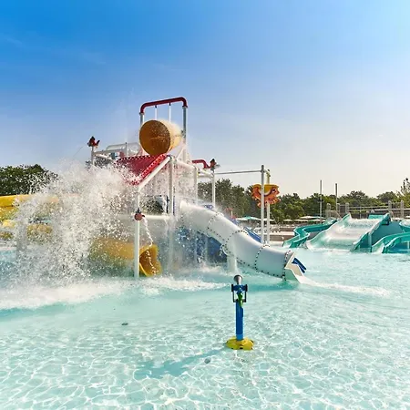 Mobile Homes Premium Relax Park Umag By Camp4you Feriepark 4*