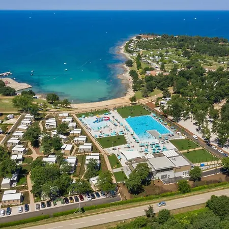 Mobile Homes Premium Relax Park Umag By Camp4you Aldeamento Turístico Karigador
